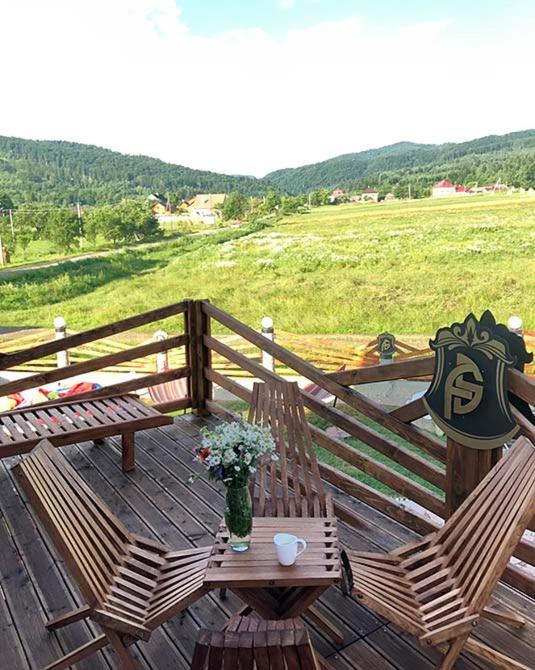 Hotel Four Seasons In Carpathians Migovo Exterior foto